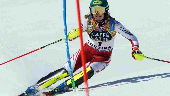 liensberger oro in slalom a cortina irene curtoni 18