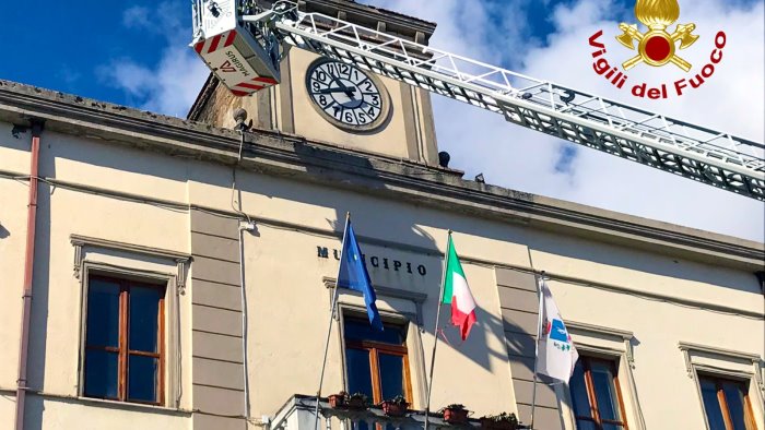 il dopo ghiaccio in irpinia cadono intonaci e calcinacci