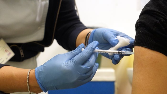 vaccinazioni over 80 sportello di assistenza a cairano