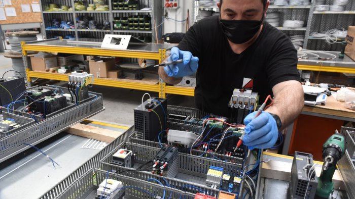 a dicembre la disoccupazione scende al 9