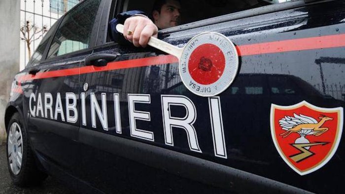 due rapine in un giorno erano l incubo dei negozi arrestati