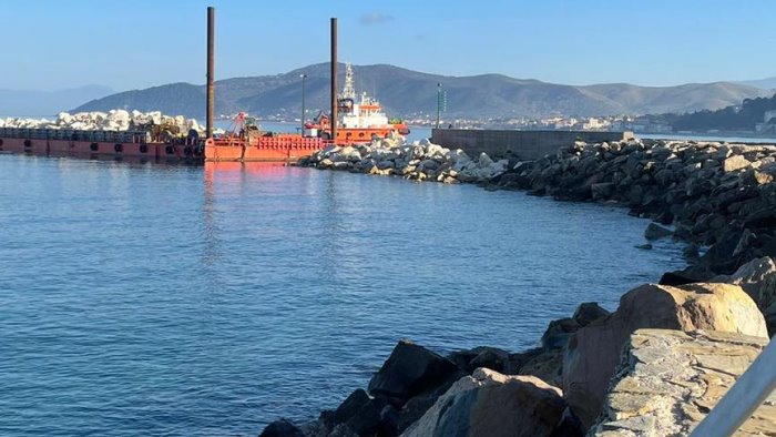 san marco di castellabate riprendono i lavori al porto