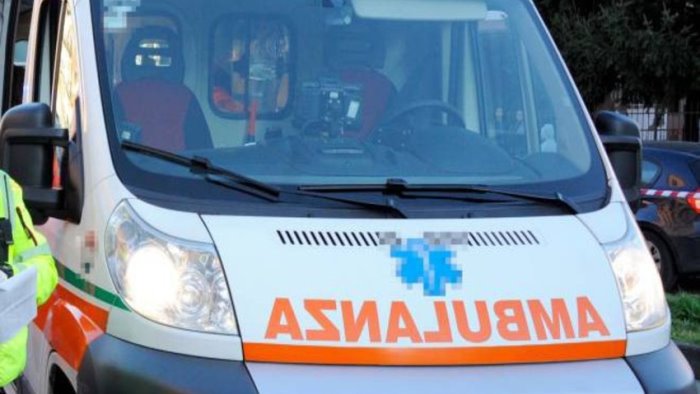tragedia in irpinia giu dal cavalcavia muore 41enne