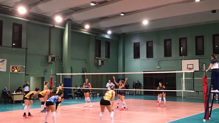 volley b2 la contrader volare strappa un punto alla corazzata p2p baronissi