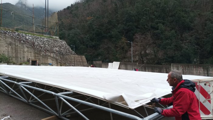 gran carnevale maiorese al via il montaggio della tensostruttura