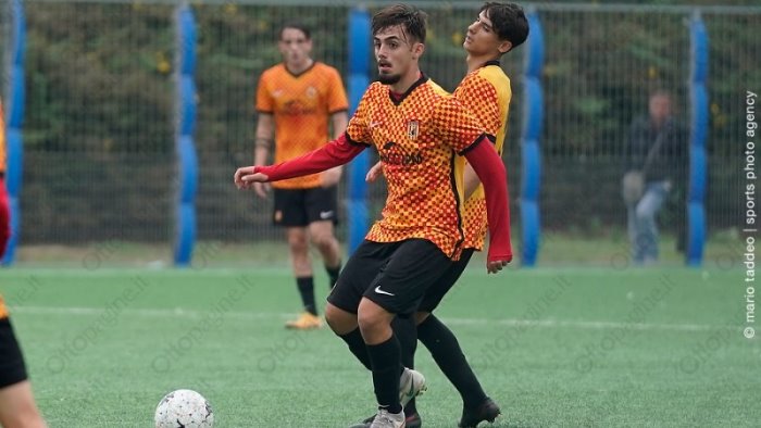 primavera il benevento ospita il perugia all avellola