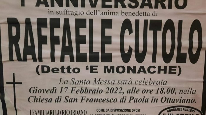 manifesti per cutolo anima benedetta un anno dopo non glorificate i boss