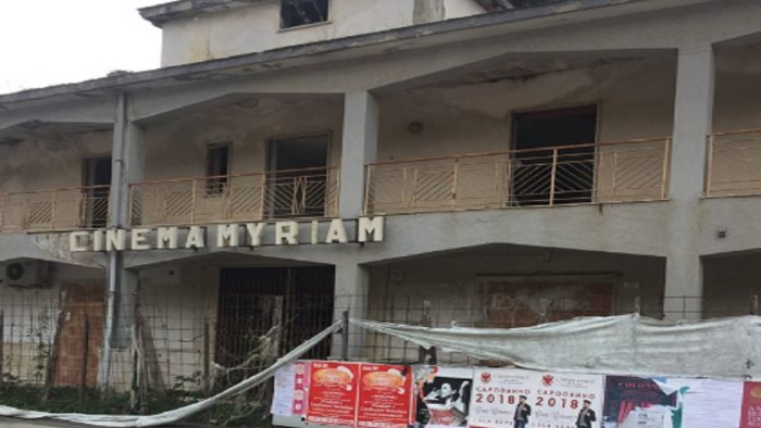 capaccio paestum scade il bando per la realizzazione del cineteatro comunale