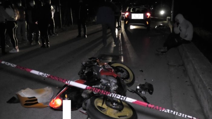 morto in sella alla moto forino e sotto choc per sabatino