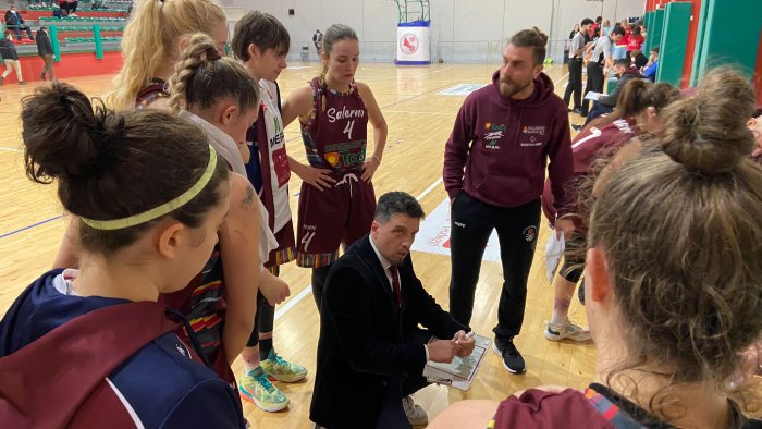 la todis salerno vince anche ad angri 11 su 11 in campionato