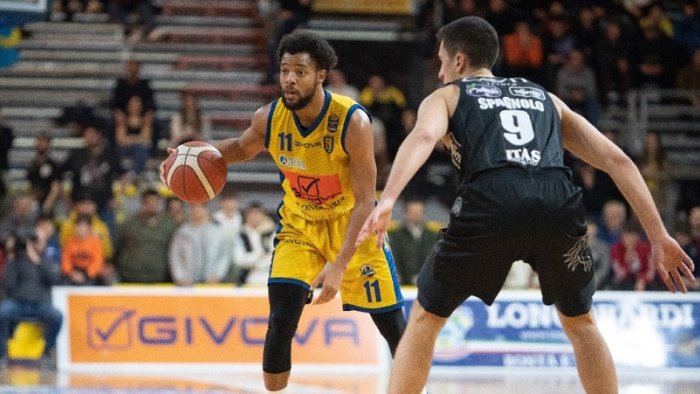 givova scafati basket ko con trento la dolomiti energia vince 74 79