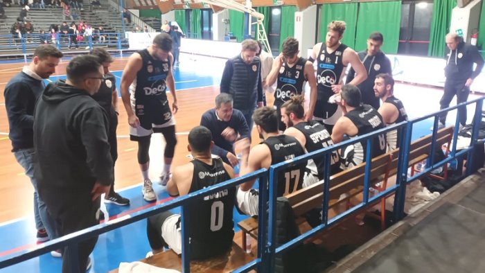 la ble deco juvecaserta passa a taranto 78 89