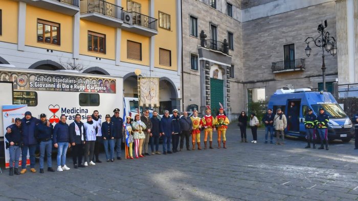 a cava una giornata di raccolta sangue organizzata dalla polizia di stato
