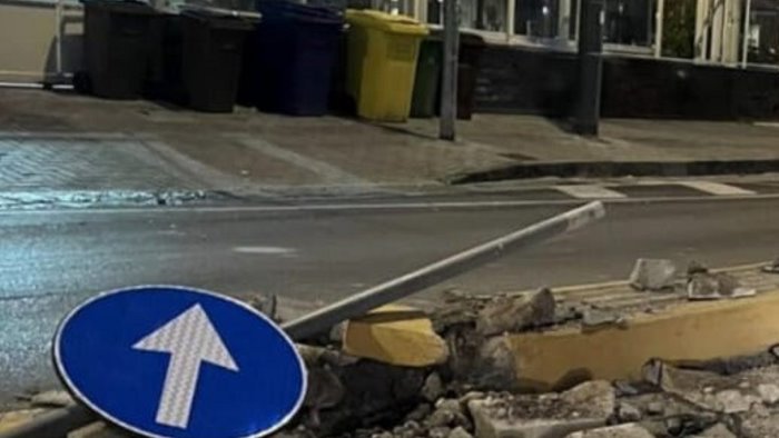 strade pericolose ad aversa due incidenti in pochi giorni e allarme