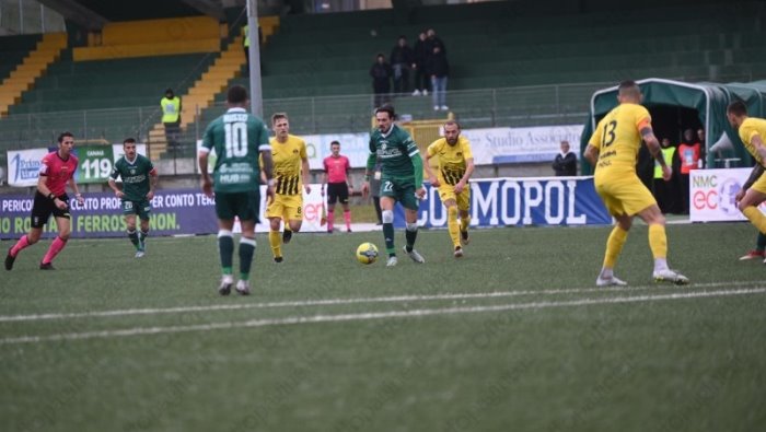avellino porte chiuse fino a sabato ecco come si avvicina alla nuova sfida