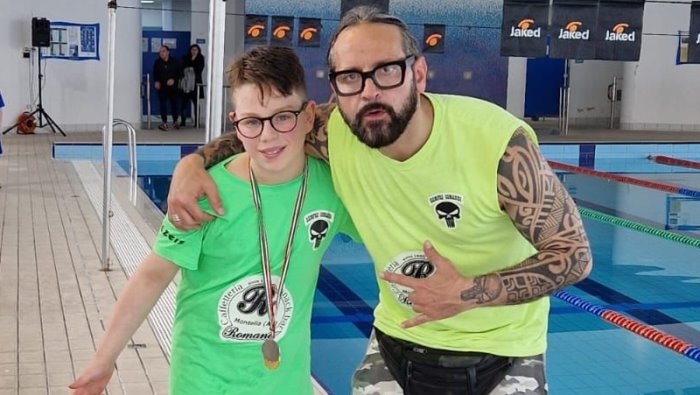 nuoto pinnato altri 4 titoli italiani per l asd sparta