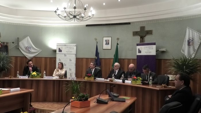 lotta allo spopolamento nelle aree interne grottaminarda leader in campania