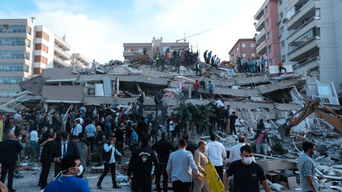 il terremoto tra turchia e siria 30 volte piu forte di quello dell irpinia