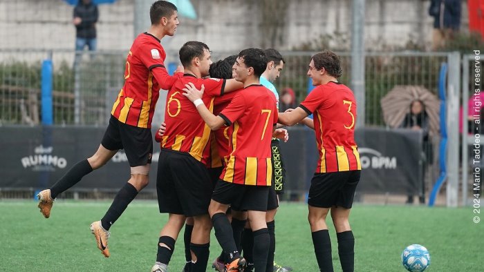 primavera il benevento vola perugia liquidato con una cinquina foto