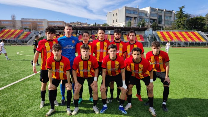 benevento poker dell under 17 alla recanatese