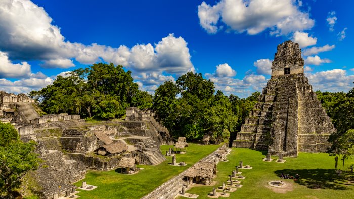 la straordinaria rivelazione di tikal citta maya nascosta dalla giungla