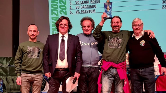 successi vespa club leoni rossi di grottaminarda premiato a pontedera