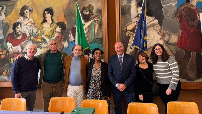 sorrento cappiello incontra il console generale di francia lise moutoumalaya