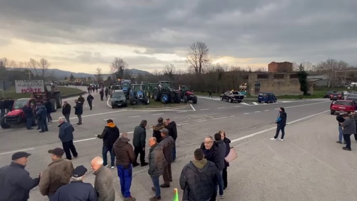 la protesta degli agricoltori nelle aree interne non si ferma anzi prende forza
