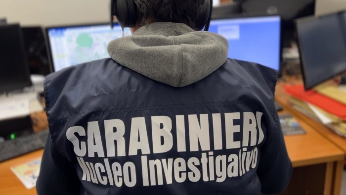 marano di napoli la parrucca non basta catturato latitante 37enne