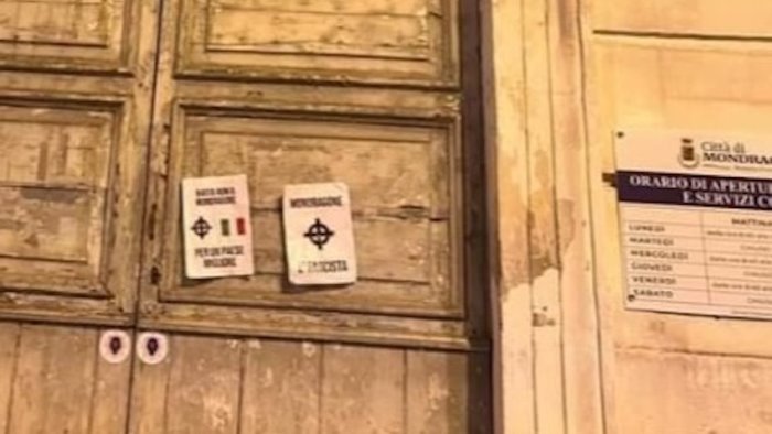 basta rom volantini fascisti a mondragone anpi siamo preoccupati