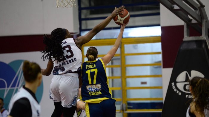 basket sirio salerno batte anche stabia e conquista il primato aritmetico