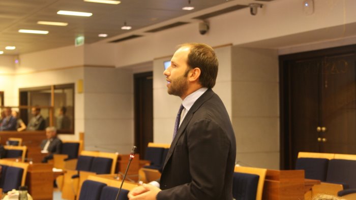 zinzi brucellosi io sto con gli allevatori piano de luca un fallimento