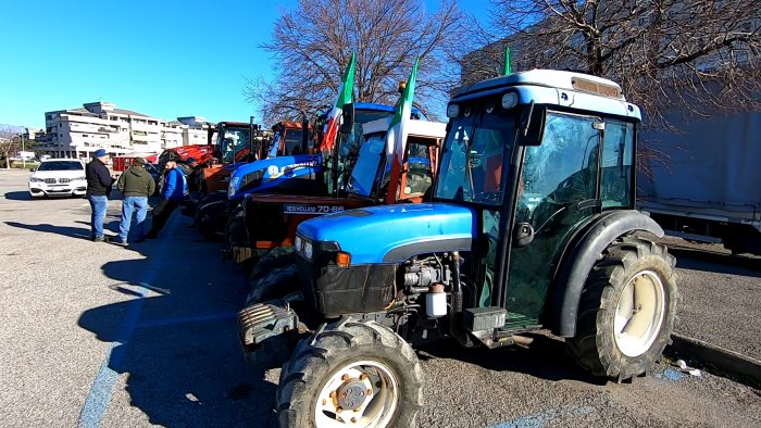 se anche oggi hai mangiato ringrazia il signore e un agricoltore