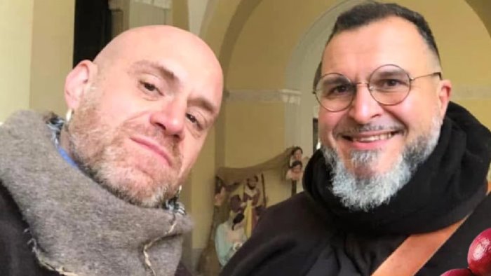 candelora confronto su ragione e religione con il giornalista cecchi paone