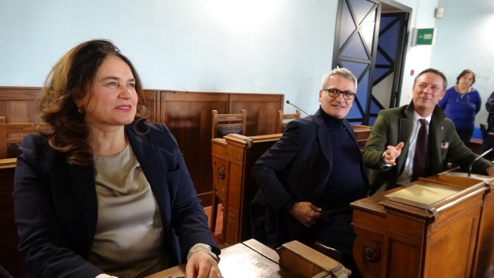 consiglio provinciale salta la seduta agostinelli pd stampella di mastella