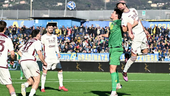 carrara e amarissima per la salernitana 3 2 toscano e incubo serie c