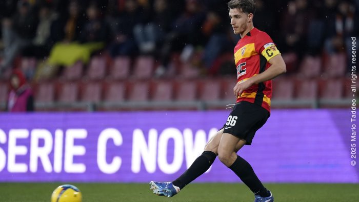 benevento seduta pomeridiana capellini e viscardi in gruppo