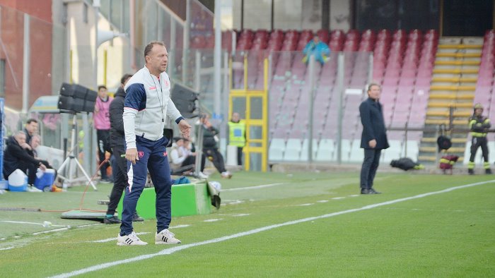 salernitana cremonese 1 0 breda vittoria di carattere ora serve continuita