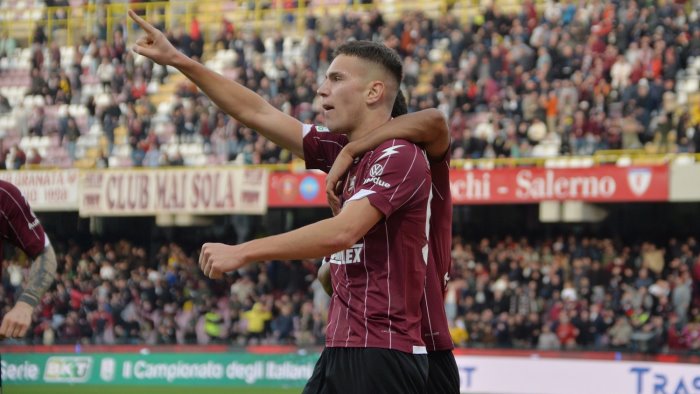 salernitana cremonese 1 0 raimondo gol una liberazione ora la salvezza