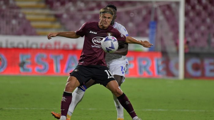 salernitana botheim diventa un caso diplomatico chiesto super risarcimento