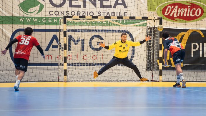 pallamano a1 genea lanzara sfida contro il bologna per cercare il riscatto