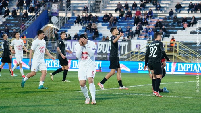 serie c latina benevento 1 1 pari al francioni rivivi la diretta