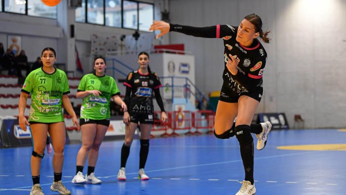 pallamano a1 riscatto jomi salerno netto successo sul campo del teramo