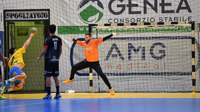 pallamano a1 la genea lanzara cede di misura in casa contro bologna united