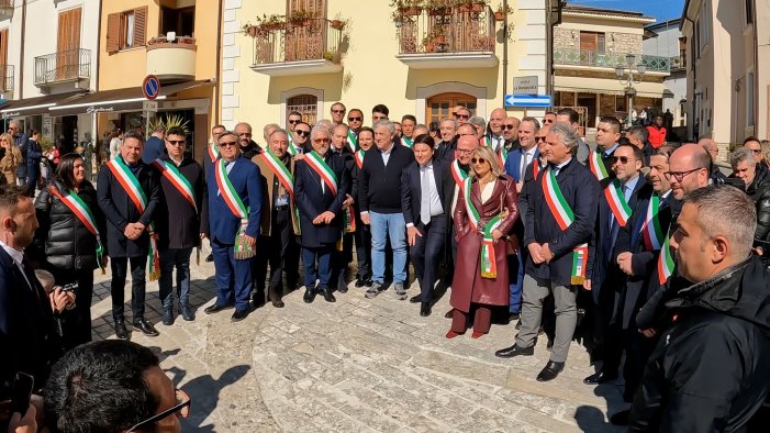 tajani a pietrelcina i sindaci giornata storica
