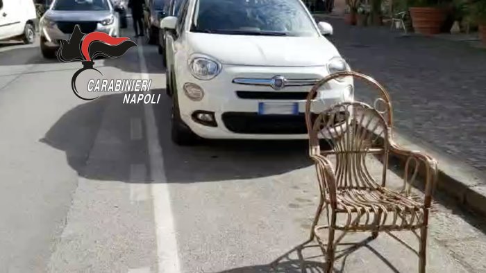 castellammare di stabia la sedia e quel simbolo di prevaricazione