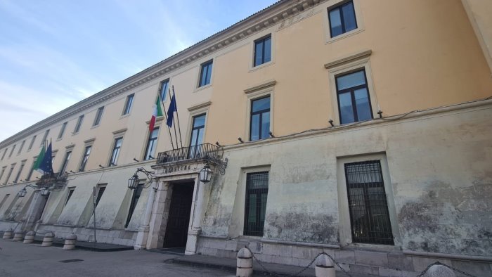 caserta apertura straordinaria ufficio immigrazione oggi in questura