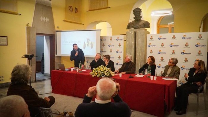 penisola sorrentina il cammino tra fede turismo e tradizione