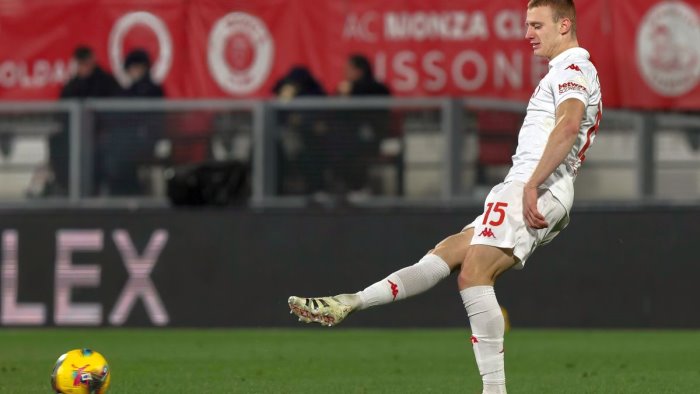 addio comuzzo salta definitivamente l affare con la fiorentina