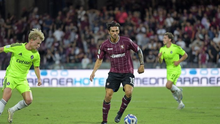 ufficiale salernitana addio torregrossa va alla carrarese